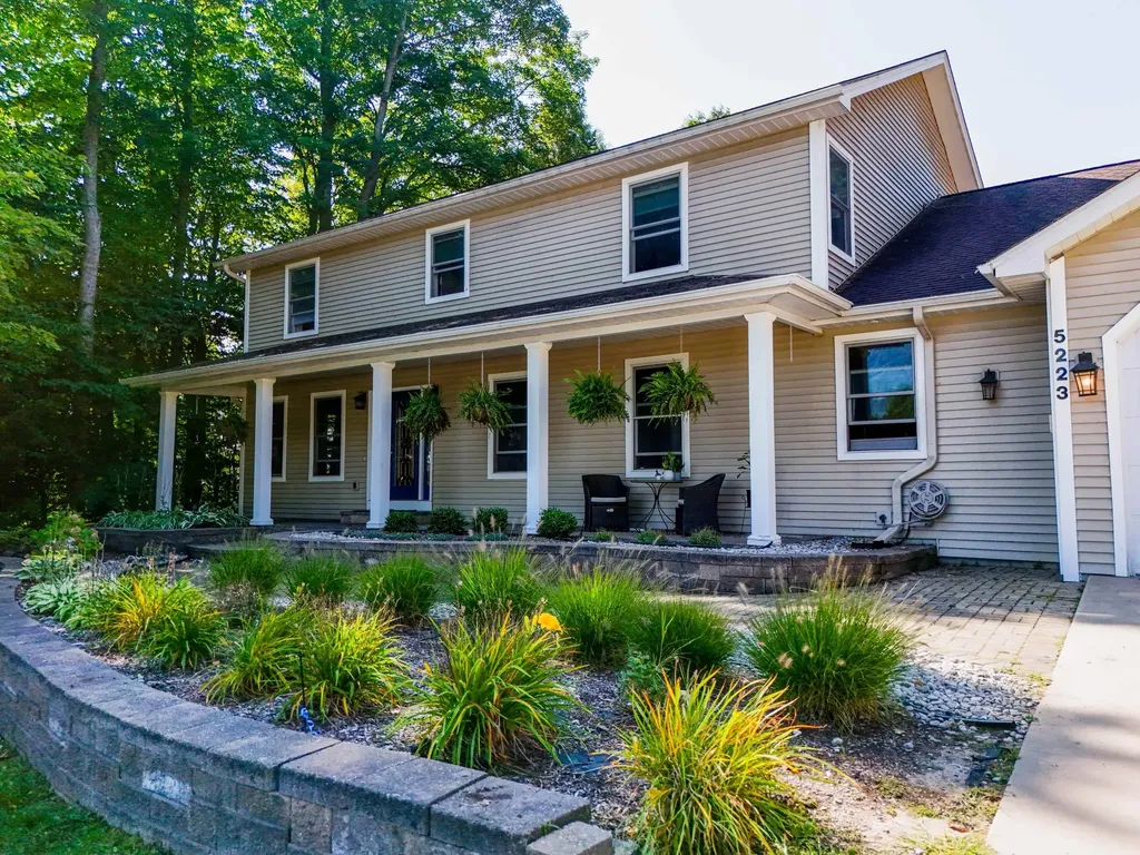 5223 Liberty Drive Garfield Charter Township MI 49685