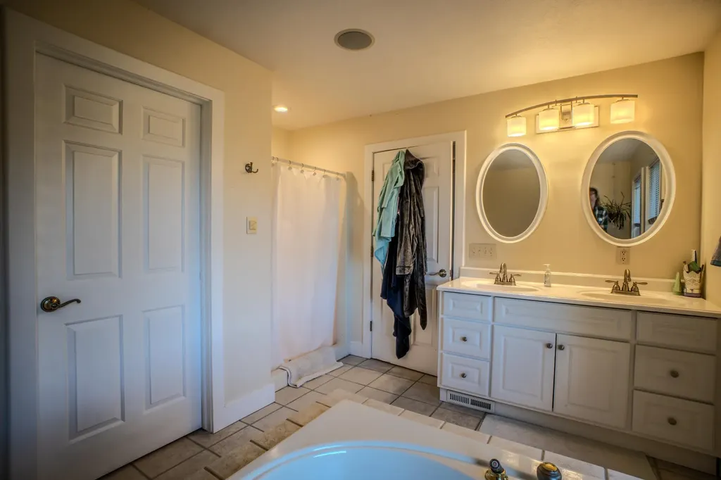 5223 Liberty Drive Garfield Charter Township MI 49685