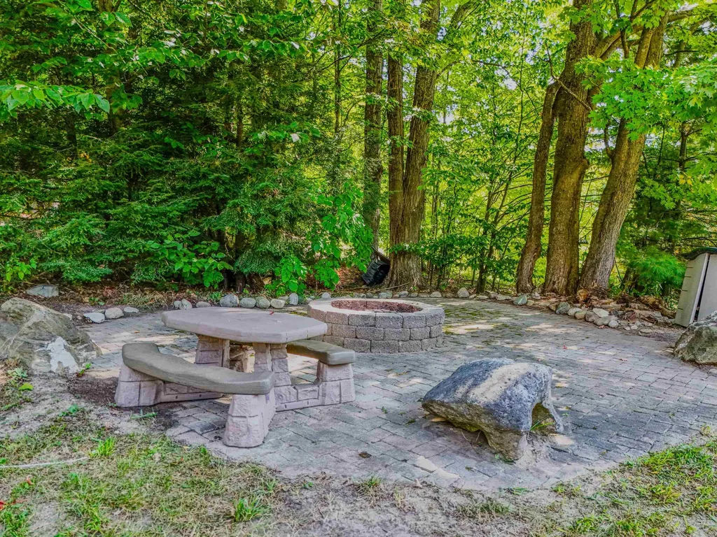 5223 Liberty Drive Garfield Charter Township MI 49685
