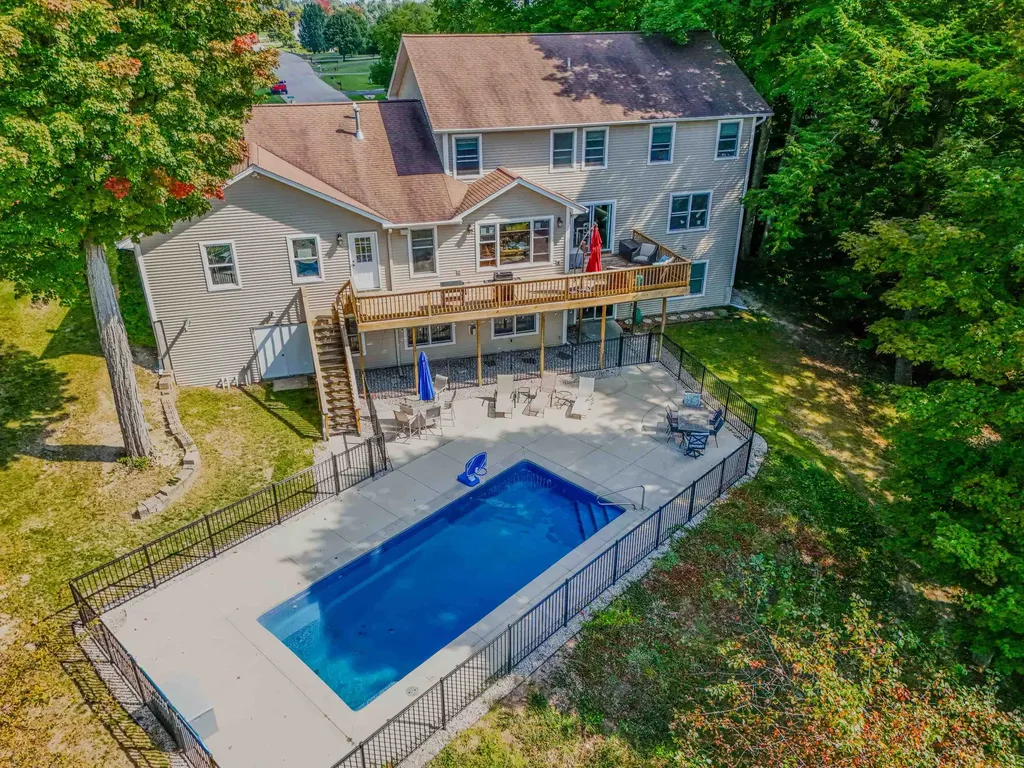 5223 Liberty Drive Garfield Charter Township MI 49685