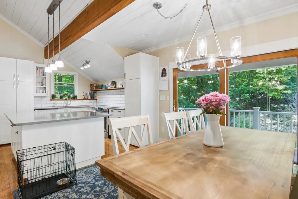 10520 S Dalzell Road Elmwood Charter Township MI 49684
