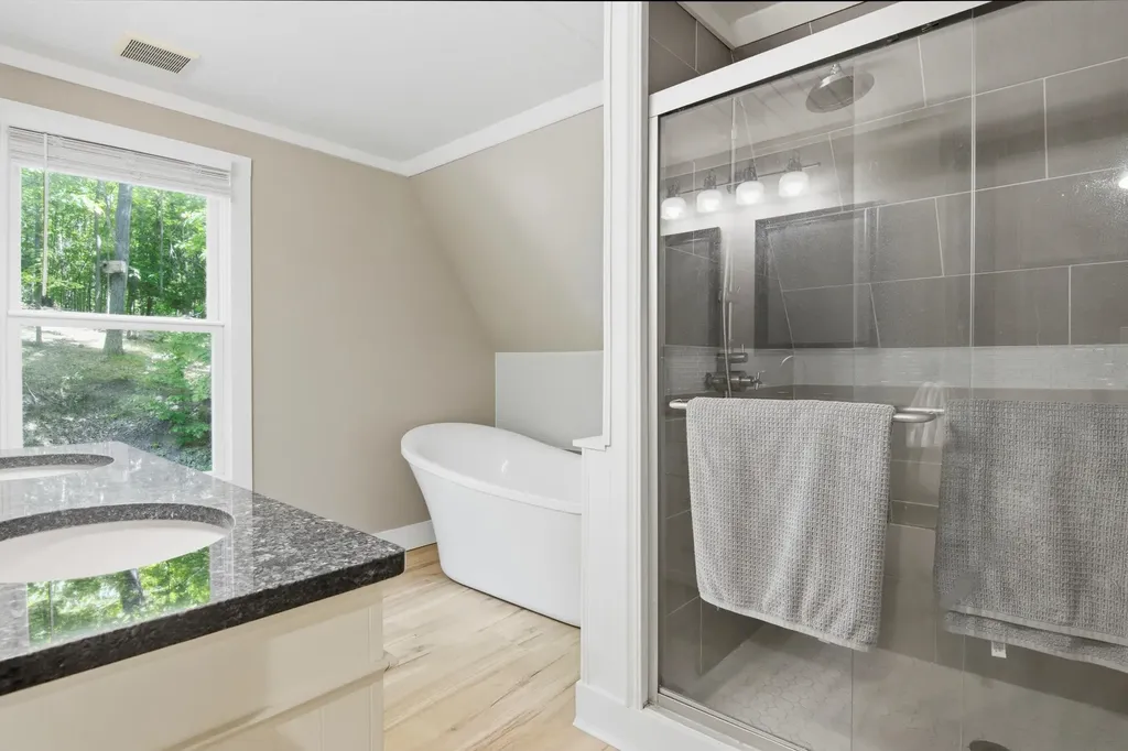 10520 S Dalzell Road Elmwood Charter Township MI 49684