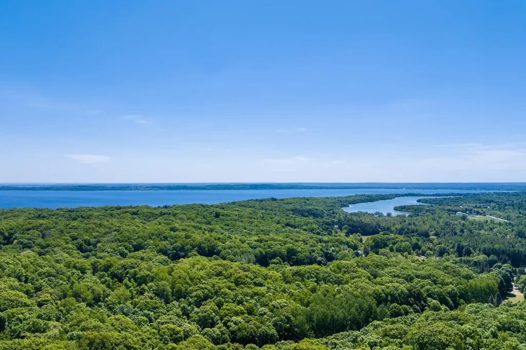 10520 S Dalzell Road Elmwood Charter Township MI 49684