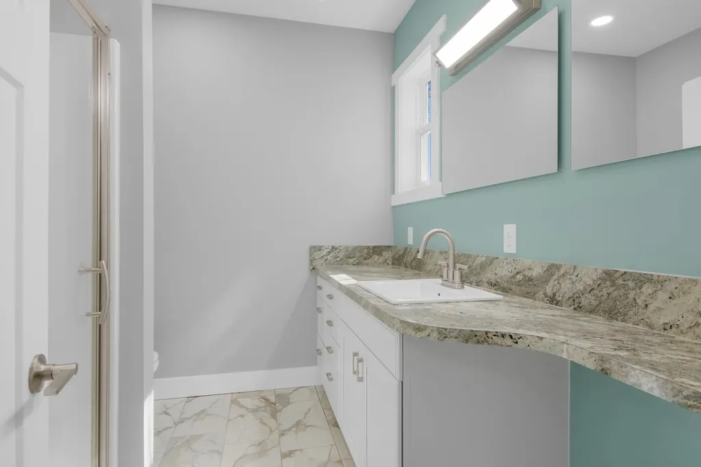 6533 Jeffrey Place Green Lake Township MI 49637