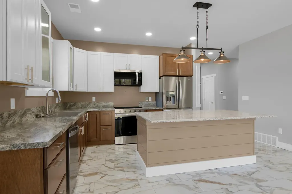 6533 Jeffrey Place Green Lake Township MI 49637