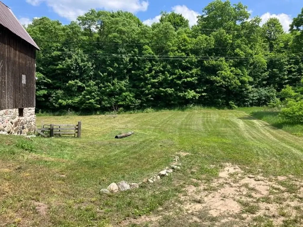 7699 Benzie Highway Joyfield Township MI 49616