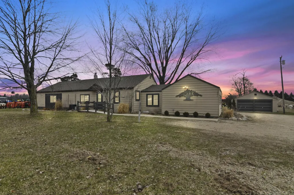 18554 Northland Drive Green Charter Township MI 49307