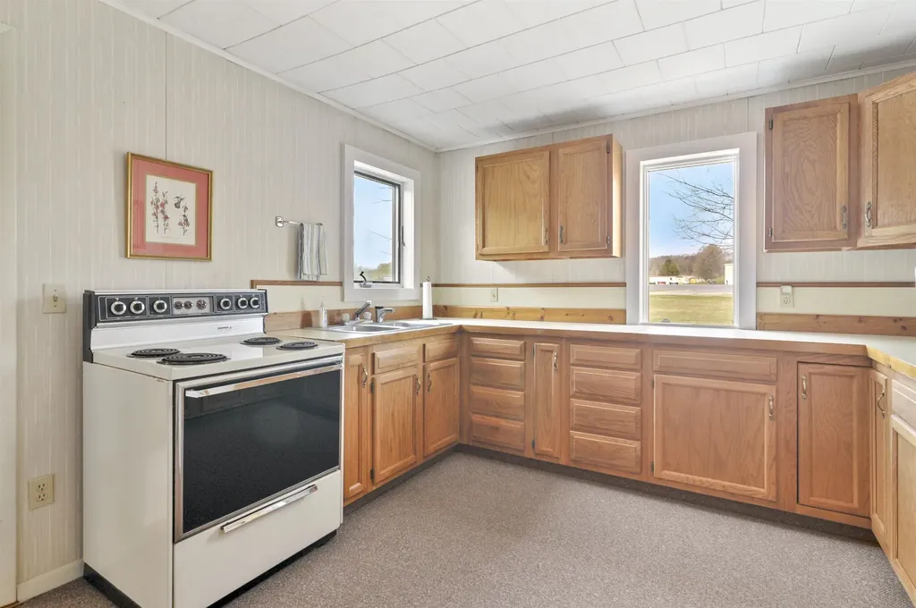 18554 Northland Drive Green Charter Township MI 49307