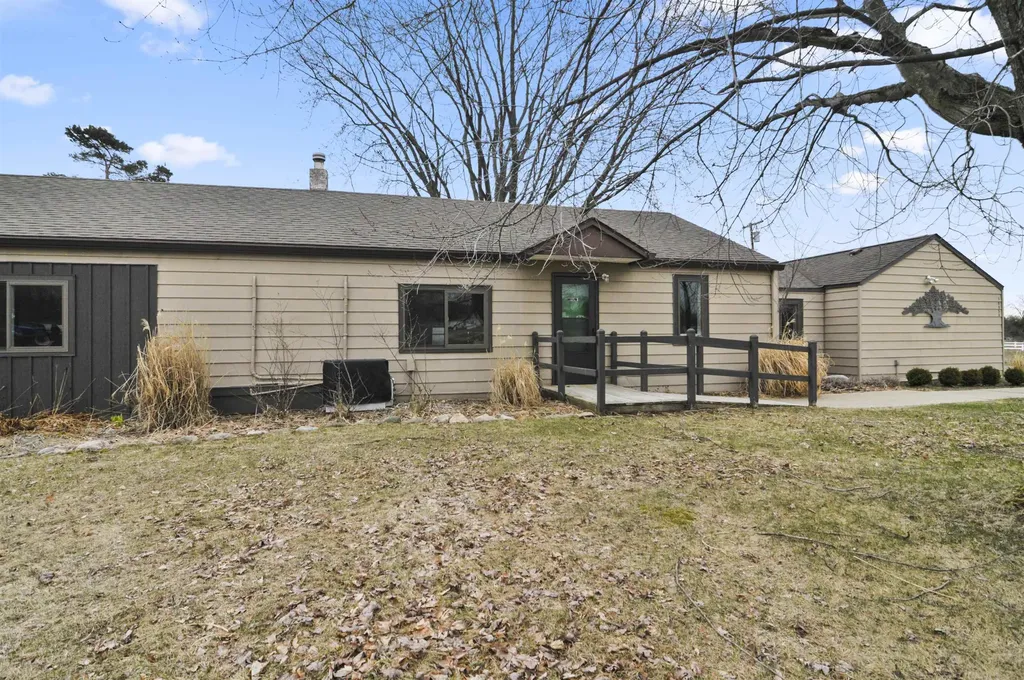 18554 Northland Drive Green Charter Township MI 49307