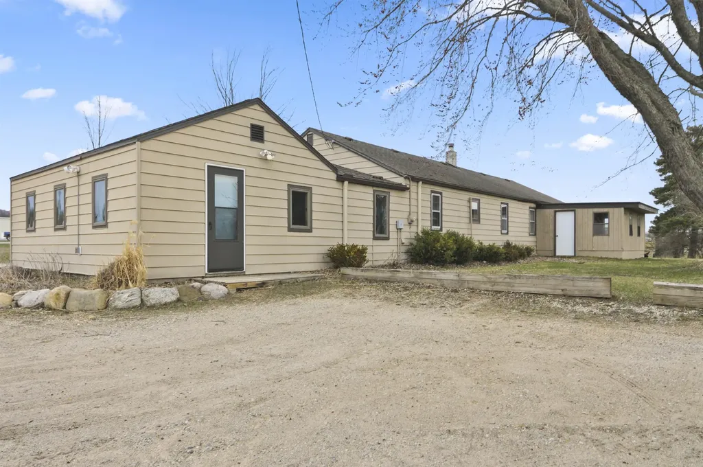 18554 Northland Drive Green Charter Township MI 49307