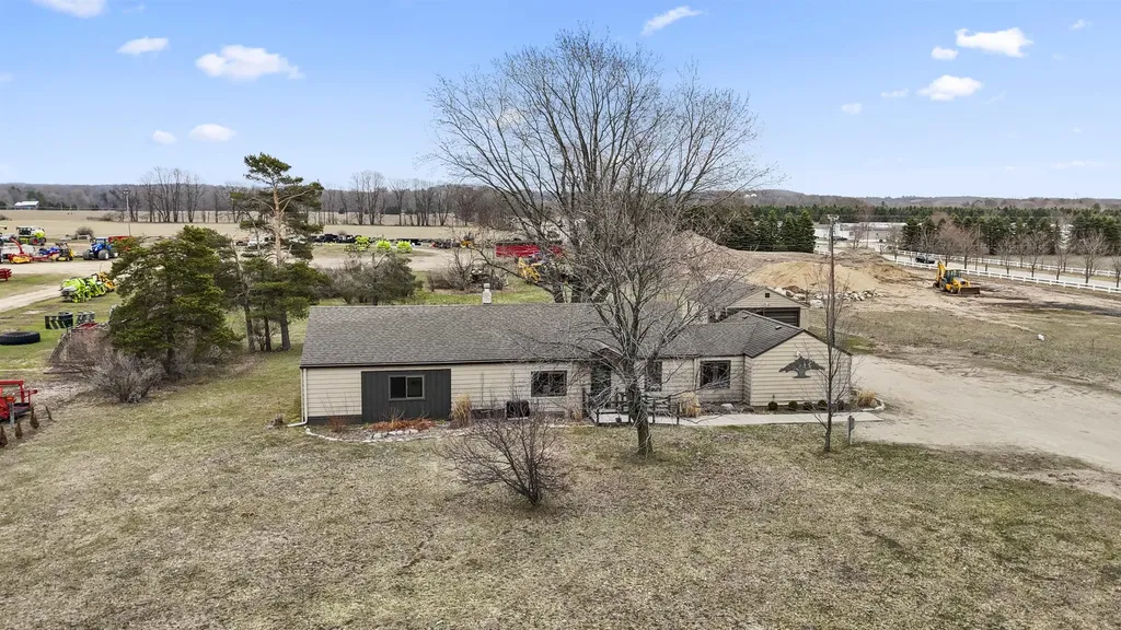 18554 Northland Drive Green Charter Township MI 49307
