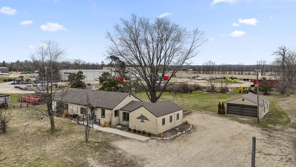 18554 Northland Drive Green Charter Township MI 49307