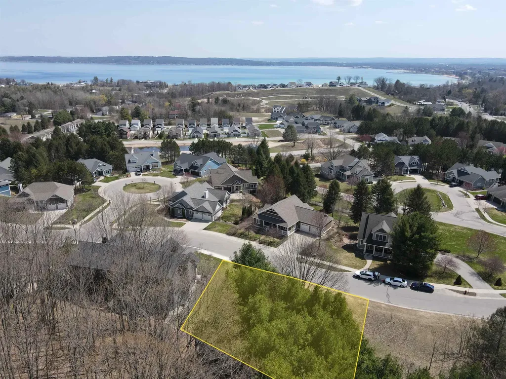 10660 / 10662 Old Morgan Trail Traverse City City MI 49684