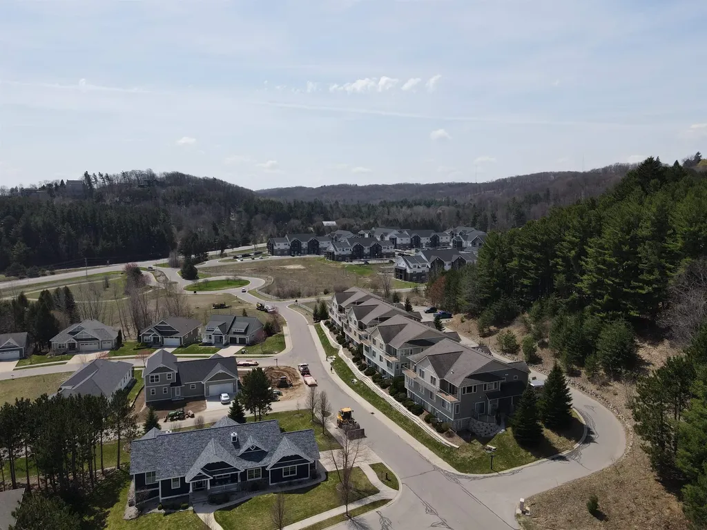 10660 / 10662 Old Morgan Trail Traverse City City MI 49684