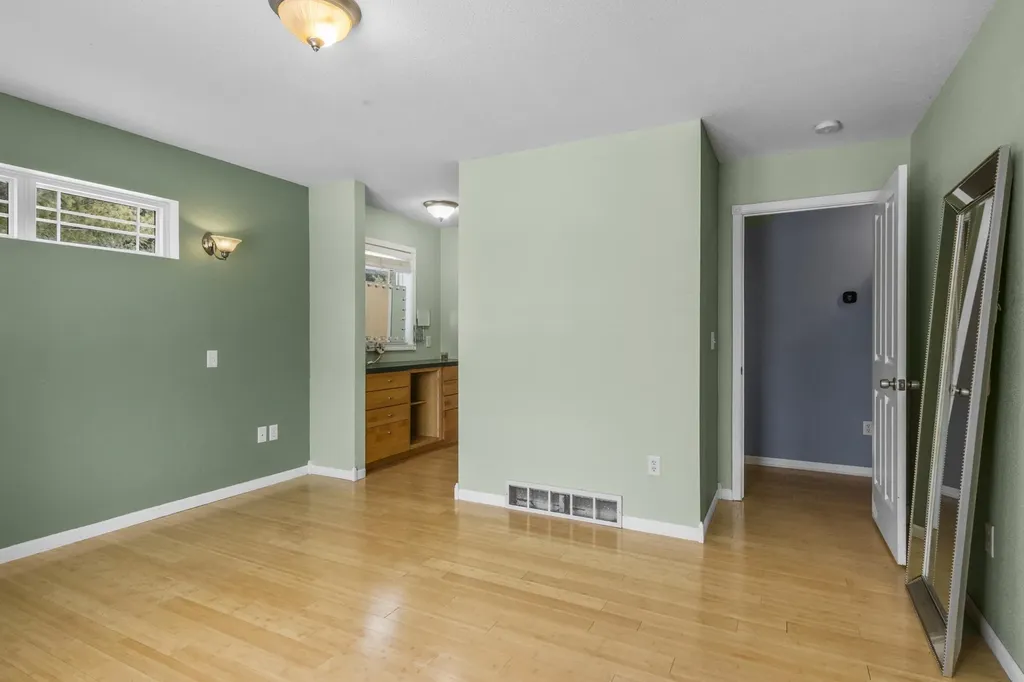 834 Shamrock Lane East Bay Township MI 49696