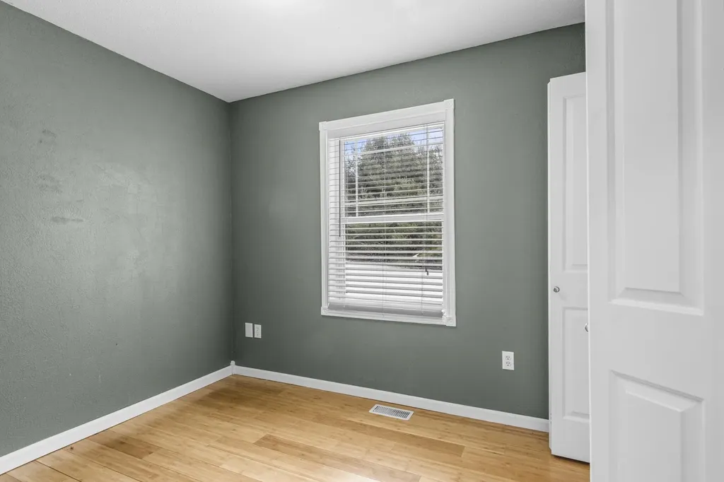 834 Shamrock Lane East Bay Township MI 49696