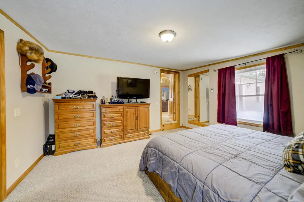 4793 E Duck Lake Road Green Lake Township MI 49637