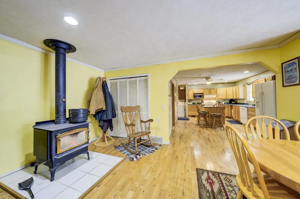 4793 E Duck Lake Road Green Lake Township MI 49637