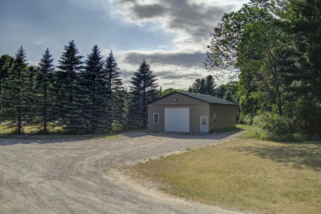 4793 E Duck Lake Road Green Lake Township MI 49637