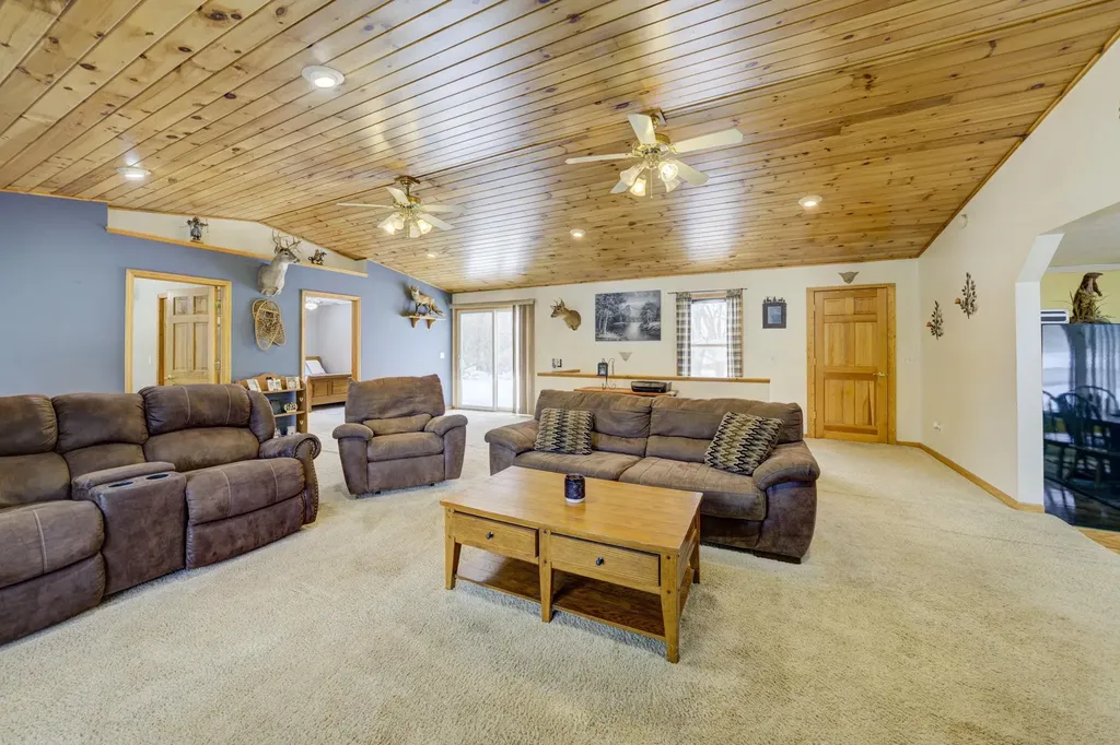 4793 E Duck Lake Road Green Lake Township MI 49637