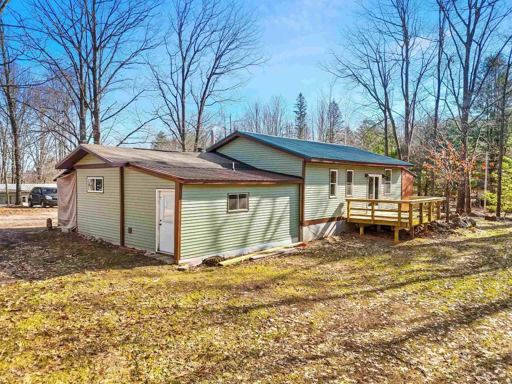 21187 Parkview Road Burdell Township MI 49688