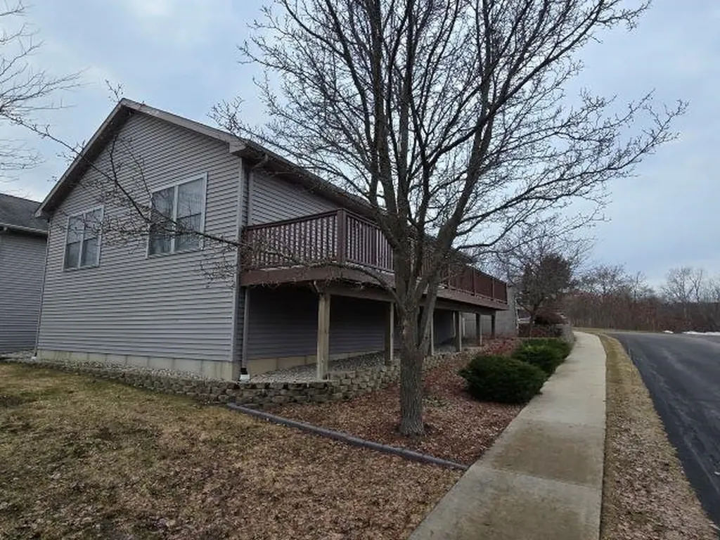 3801 Creekside Drive Garfield Charter Township MI 49684