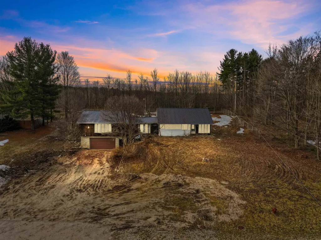 266 E Main Street Paradise Township MI 49649