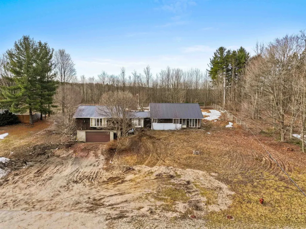 266 E Main Street Paradise Township MI 49649