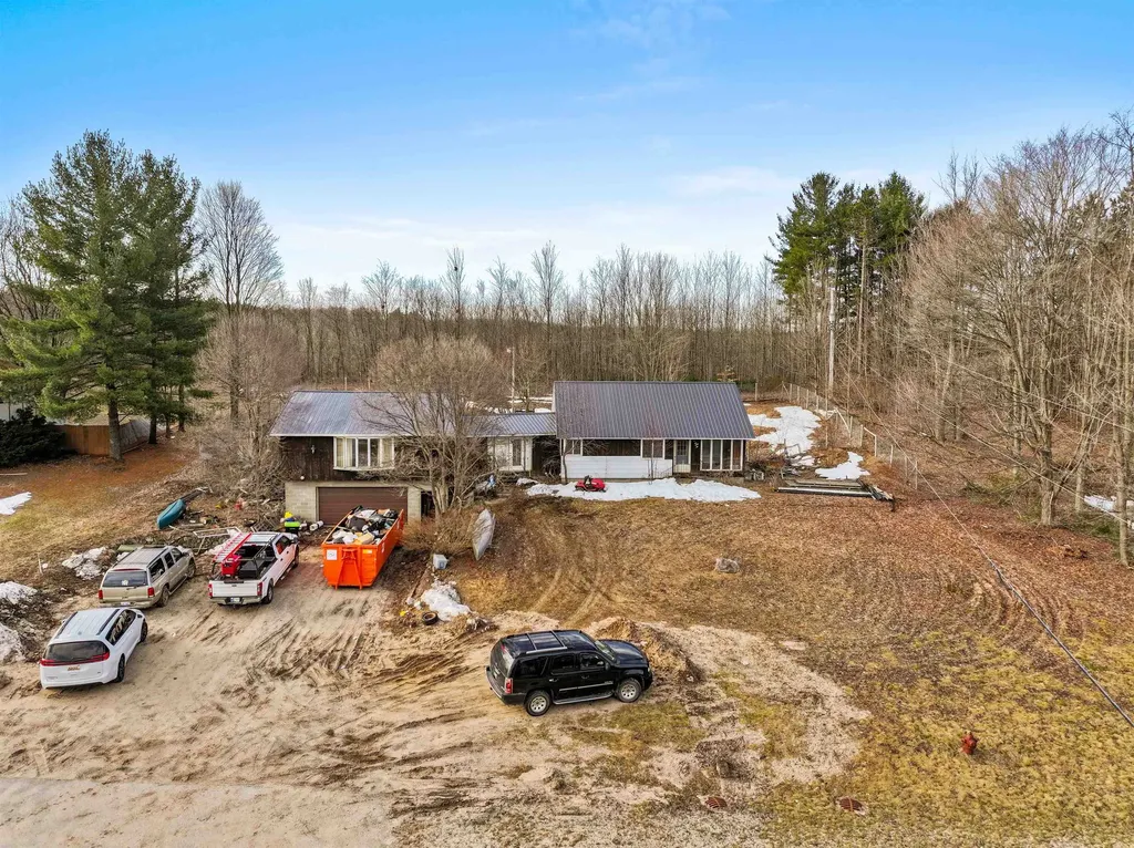 266 E Main Street Paradise Township MI 49649