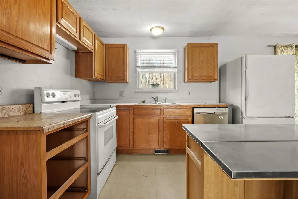 266 E Main Street Paradise Township MI 49649