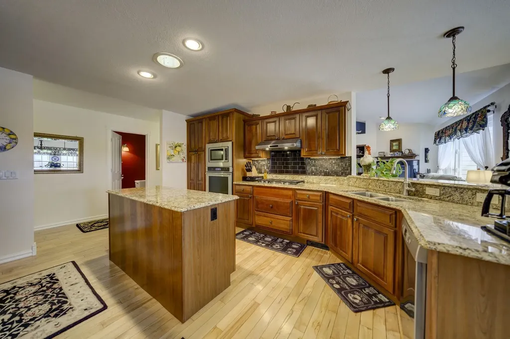 2567 N Evergreen Valley Drive Suttons Bay Township MI 49682