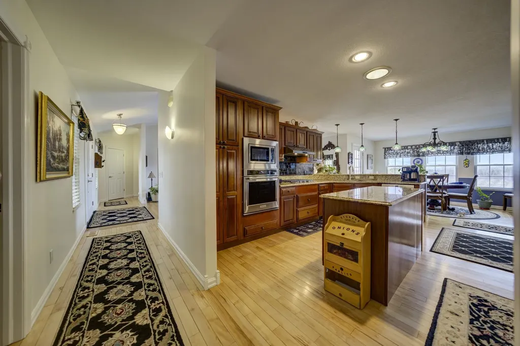 2567 N Evergreen Valley Drive Suttons Bay Township MI 49682