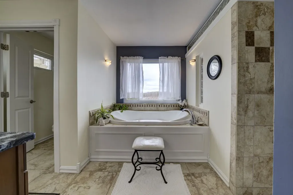 2567 N Evergreen Valley Drive Suttons Bay Township MI 49682