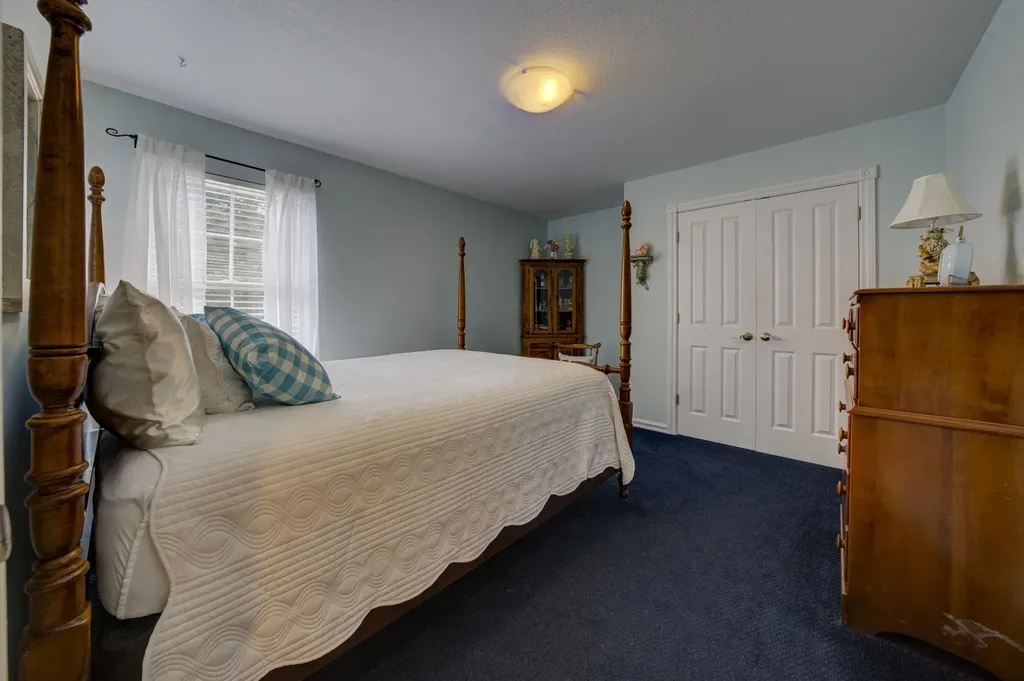 2567 N Evergreen Valley Drive Suttons Bay Township MI 49682