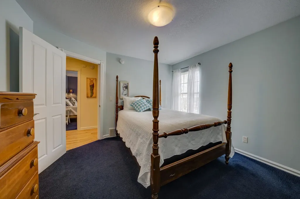 2567 N Evergreen Valley Drive Suttons Bay Township MI 49682