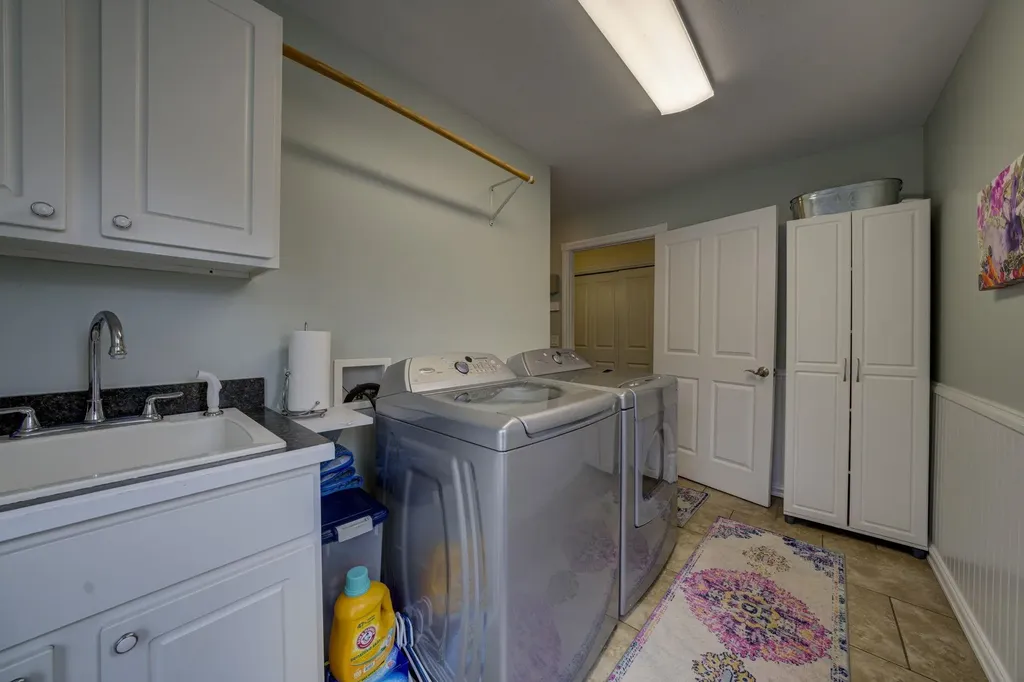 2567 N Evergreen Valley Drive Suttons Bay Township MI 49682