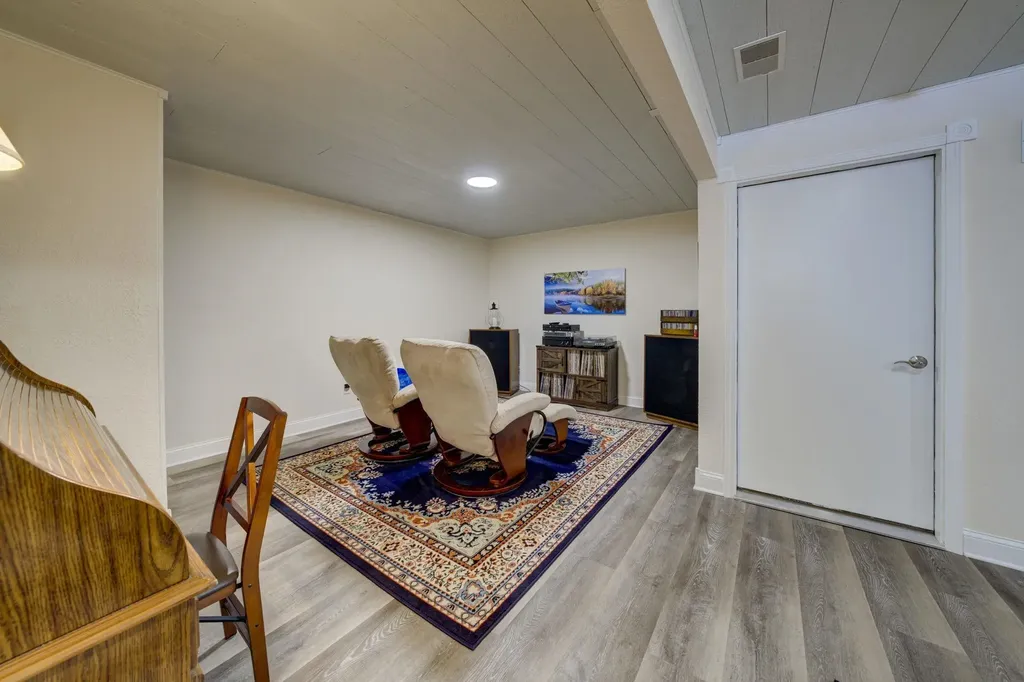 2567 N Evergreen Valley Drive Suttons Bay Township MI 49682