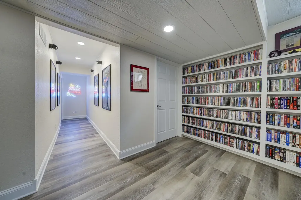 2567 N Evergreen Valley Drive Suttons Bay Township MI 49682
