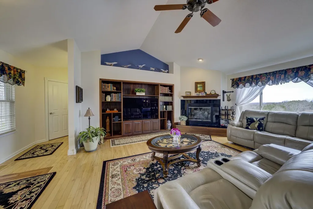 2567 N Evergreen Valley Drive Suttons Bay Township MI 49682