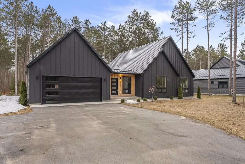 1928 Cascade Trail Long Lake Township MI 49685