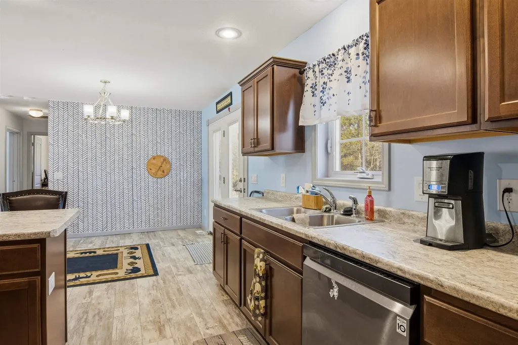 11782 Brettonwood Heights Drive Milton Township MI 49676