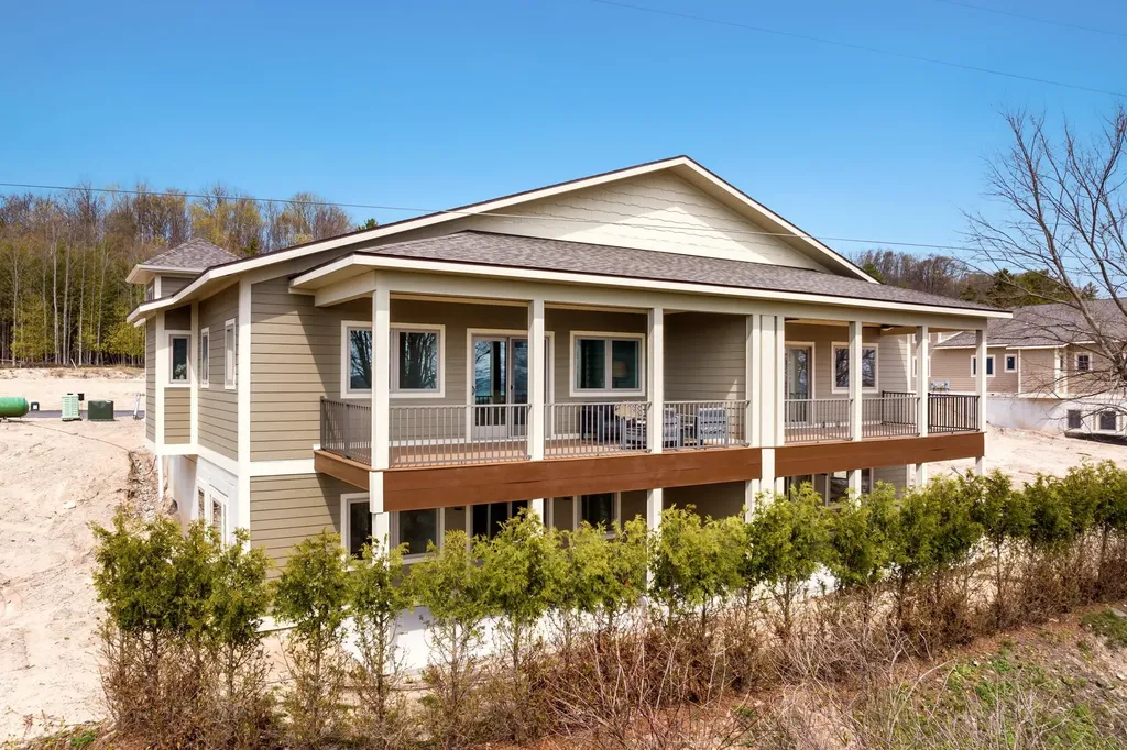 758 Waypoint Circle Suttons Bay Township MI 49682