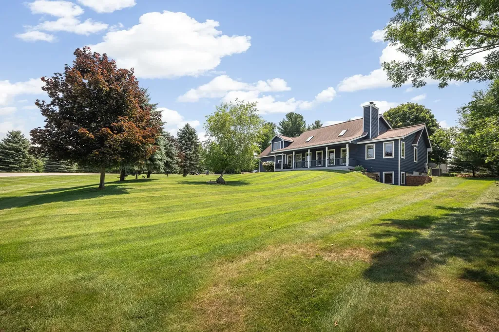 3850 Burlington Drive Acme Township MI 49690
