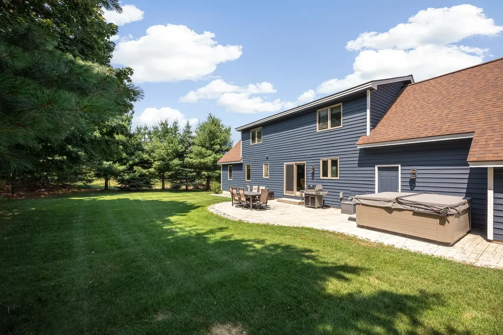 3850 Burlington Drive Acme Township MI 49690