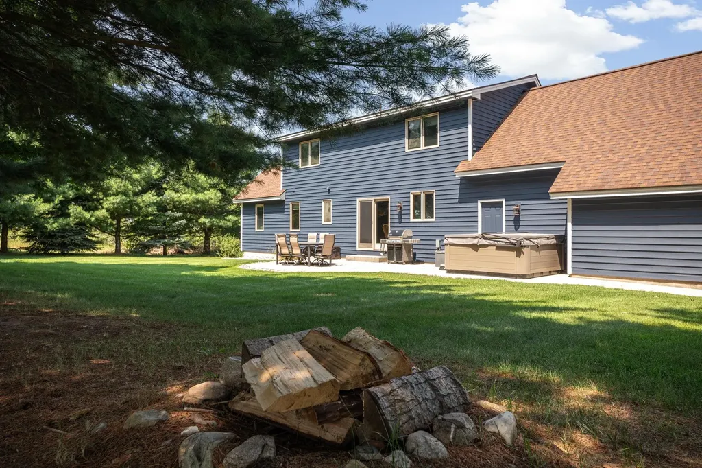 3850 Burlington Drive Acme Township MI 49690