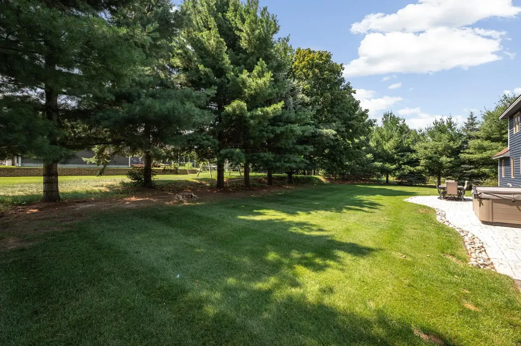 3850 Burlington Drive Acme Township MI 49690