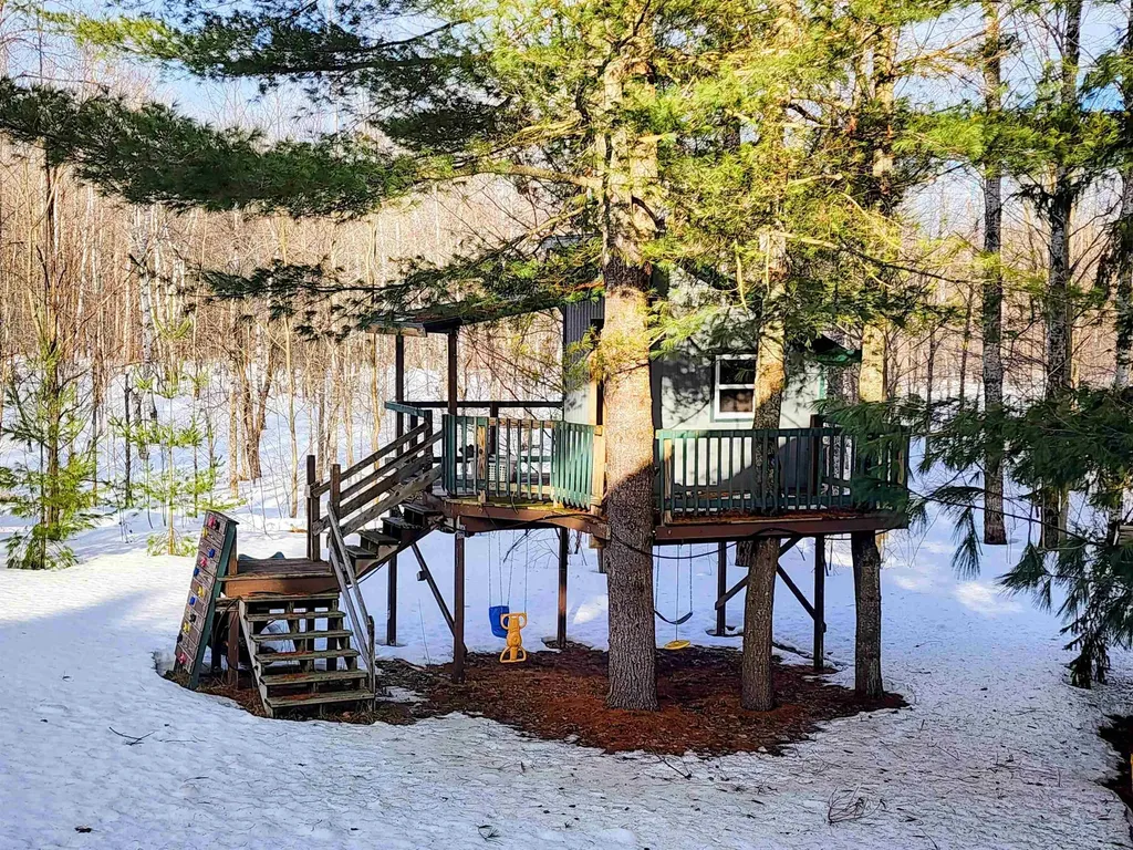 6514 Wilderness Drive Mancelona Township MI 49659
