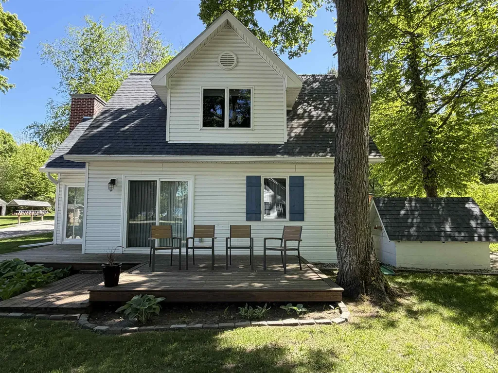 832 Deepwater Point Drive Forest Home Township MI 49615