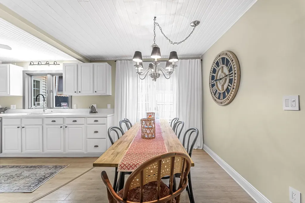 207 Birchwood Avenue Traverse City City MI 49685