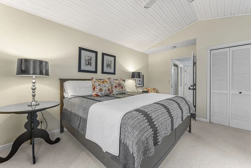 207 Birchwood Avenue Traverse City City MI 49685